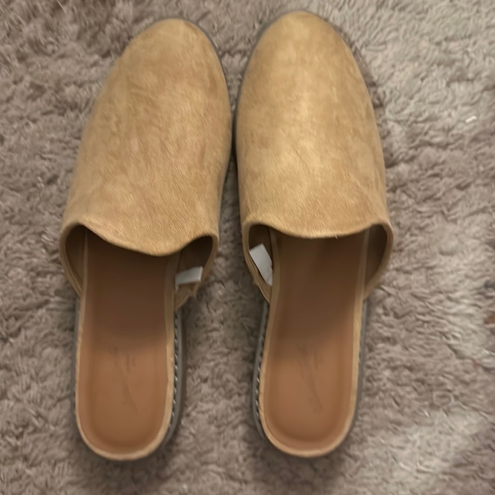 size 8 mules